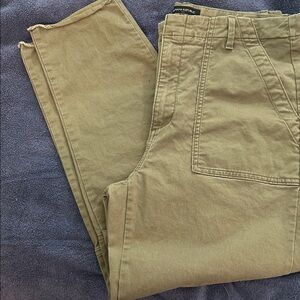 Banana Republic Khaki Trousers. Olive
